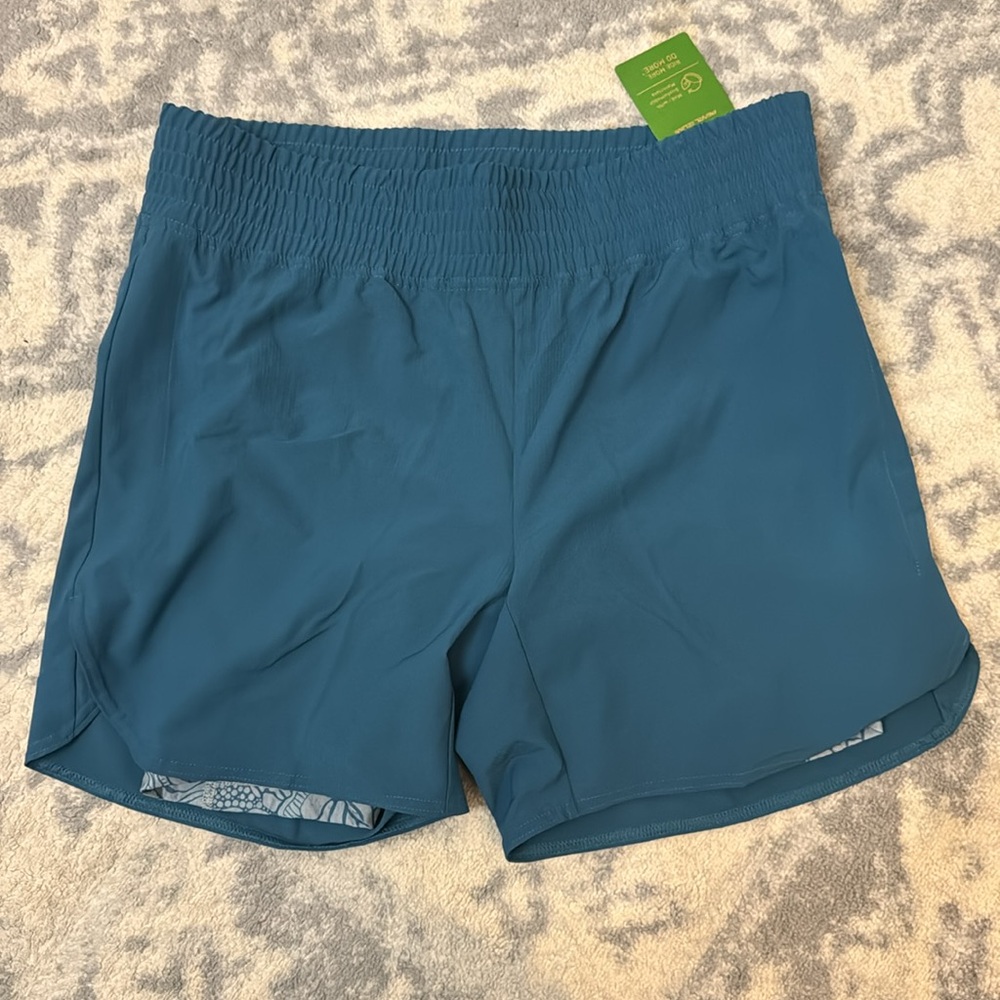 NWT Pearl Izumi Women’s Prospect 2-in-1 cycling shorts with liner sz medium